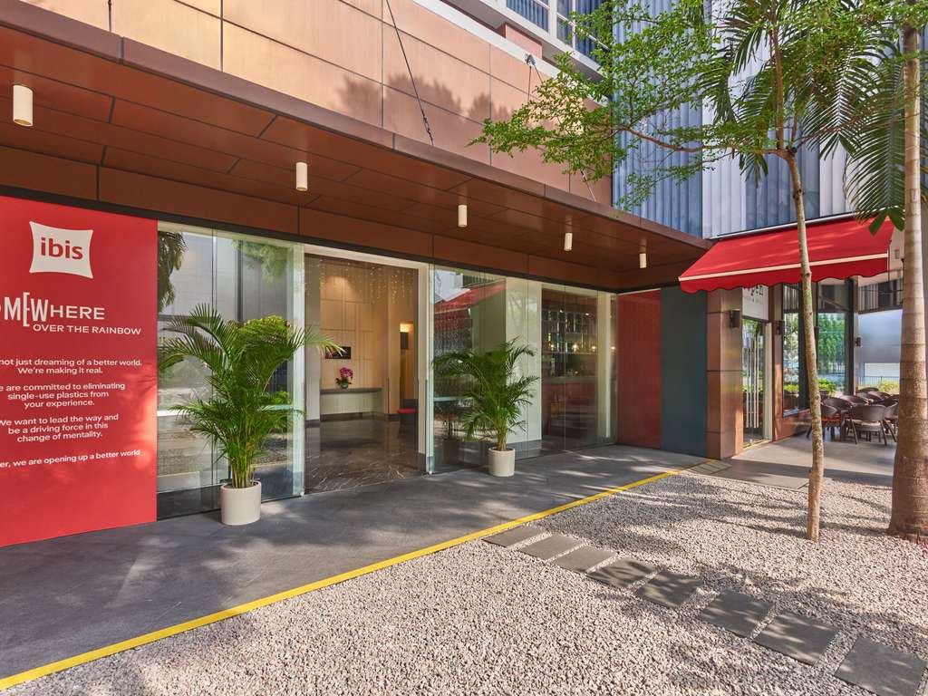 ibis Singapore Novena property photo 2